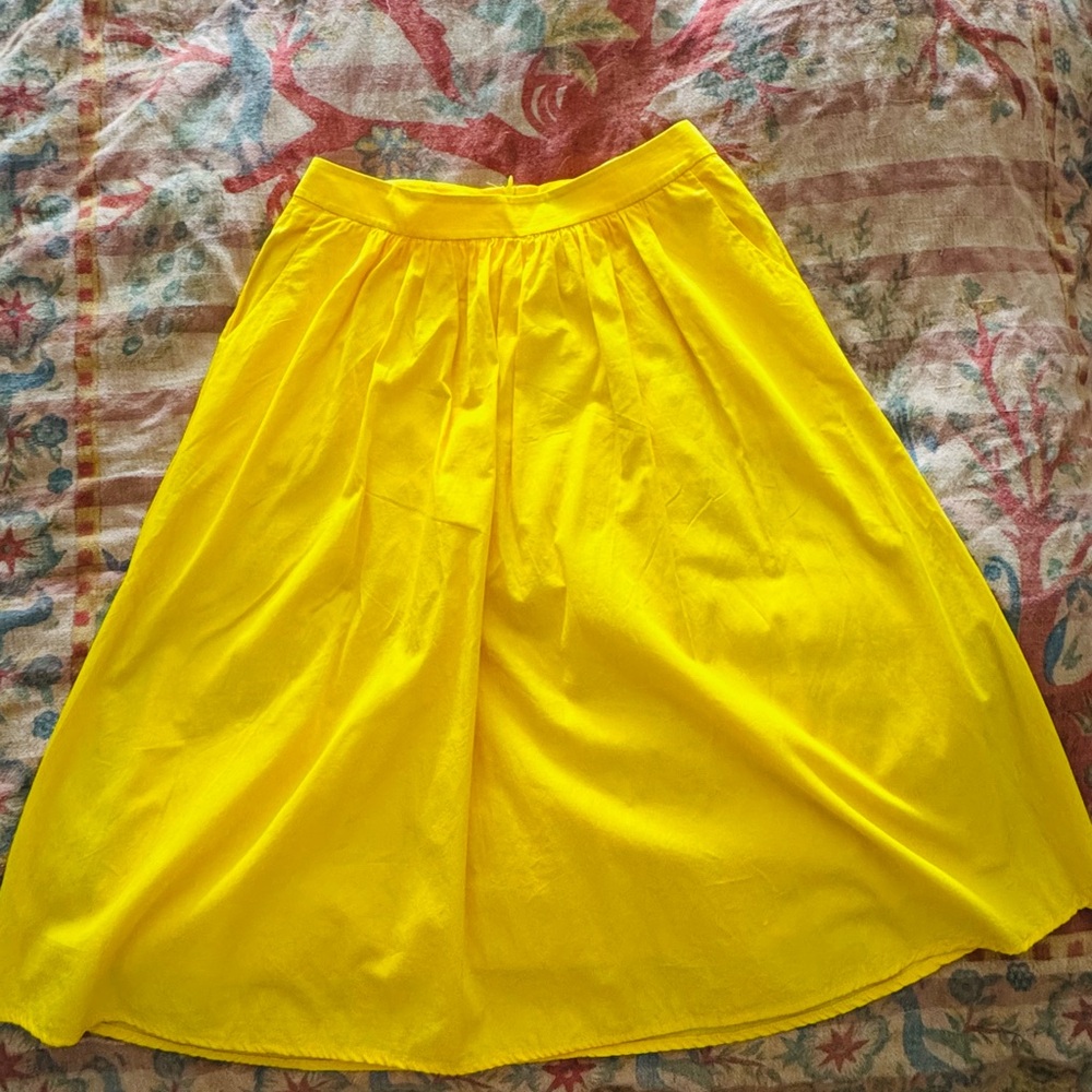 Beautiful midi yellow skirt